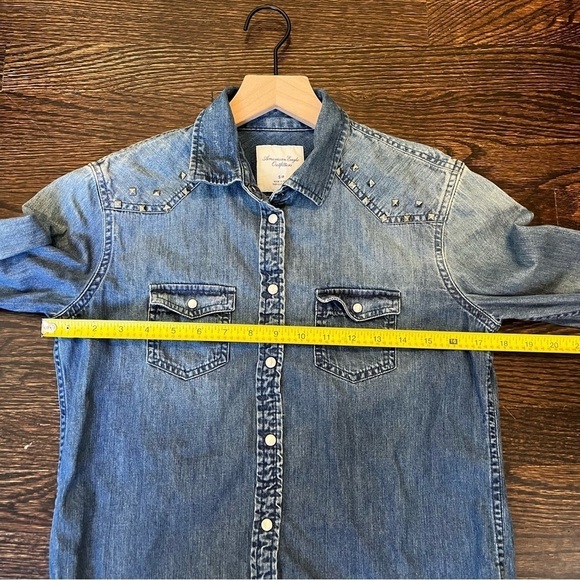 Women’s | American Eagle Blue Denim Pearl Snap Studded Jacket | Small - Picture 5 of 7